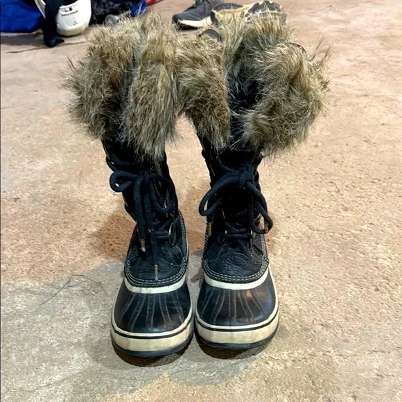 Sorel | Shoes | Sorel Black And Brown Winter Boots With Fur  display picture 2